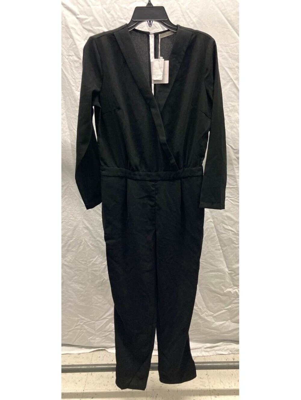 NEW FRNCH Lucy Paris Black V-Neck Keyhole Back Jumpsuit Medium